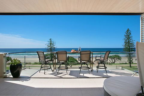 Oceans 74 - An Elite Holiday Home - Accommodation QLD 31
