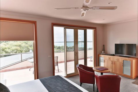 Eugenie's Luxury Accommodation - Accommodation QLD 1