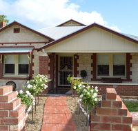 Two Cow Cottage Bed and Breakfast - Accommodation QLD