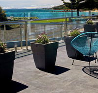 Penguin Beachfront Apartments - Accommodation QLD