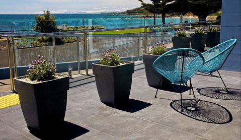 Penguin Beachfront Apartments - Accommodation QLD 0