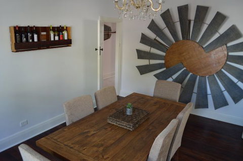 Two Cow Cottage Bed And Breakfast - Accommodation QLD 5