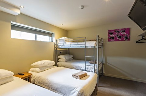 Altezza 1570 By Alpine Boutique Apartments - Accommodation QLD 8