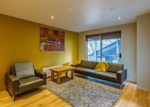 Altezza 1570 By Alpine Boutique Apartments - Accommodation QLD 9