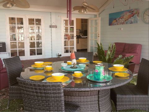 Must Love Dogs B&B And Self-Contained Cottage - Accommodation QLD 3