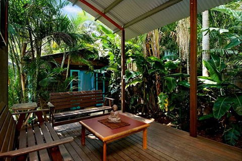 The Wave House - Accommodation QLD 1