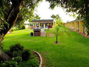 Comfort Inn Deakin Palms - Accommodation QLD 5