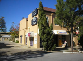 The Pirates Backpackers - Accommodation QLD 1