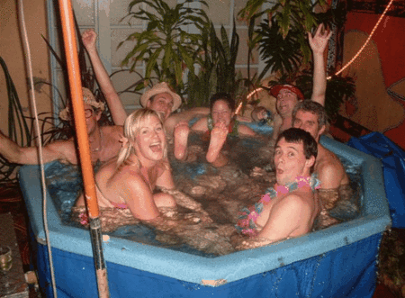 The Pirates Backpackers - Accommodation QLD 5