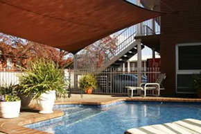 Best Western Meramie Motor Inn - Accommodation QLD 3