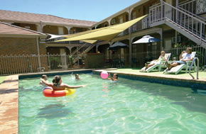 City Colonial Motor Inn - Accommodation QLD 0