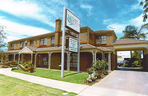 City Colonial Motor Inn - Accommodation QLD 2