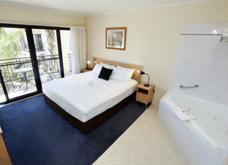 Aquarius Luxury Apartments - Accommodation QLD 1