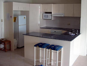 Runaway Cove Luxury Apartments - Accommodation QLD 5
