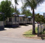 Lakeside Caravan Park - Accommodation QLD