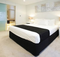 Manly Surfside Holiday Apartments - Accommodation QLD