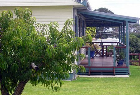 Anchor Bay Motel - Accommodation QLD 0