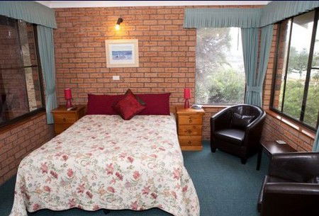 Anchor Bay Motel - Accommodation QLD 2