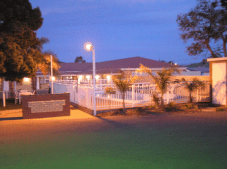 Charles Rasp Motor Inn and Cottages - Accommodation QLD