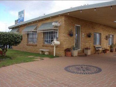 Ardeanal Motel - Accommodation QLD 0