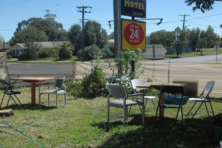 Cottonfields Motel - Accommodation QLD 1