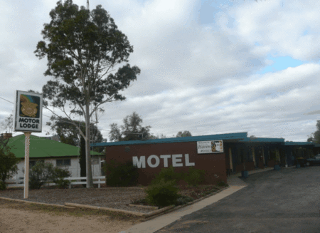 Rainbow Motor Lodge Pot of Gold - Accommodation QLD