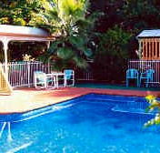 Barrasss John Bright Motor Inn - Accommodation QLD