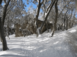Akla Ski Lodge - Accommodation QLD
