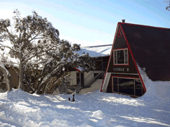 Double B Ski Lodge - Accommodation QLD