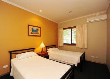 Portside Executive Apartments - Accommodation QLD 0