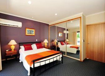 Portside Executive Apartments - Accommodation QLD 1