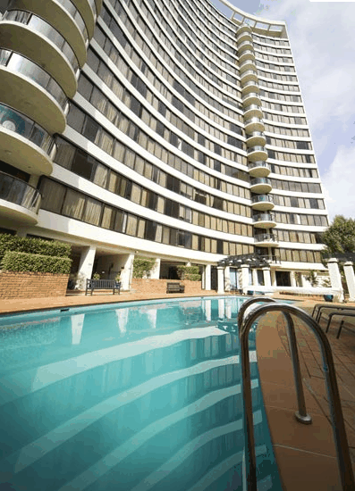 Breakfree Capital Tower - Accommodation QLD