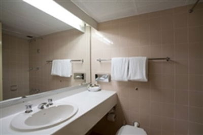 Comfort Capital Executive Apartment Hotel - Accommodation QLD 2