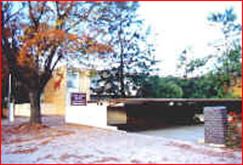 Capri Lodge Motel Apartments - Accommodation QLD 1