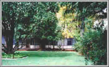 Capri Lodge Motel Apartments - Accommodation QLD 2