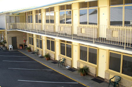 Grand Central Motel - Accommodation QLD 1