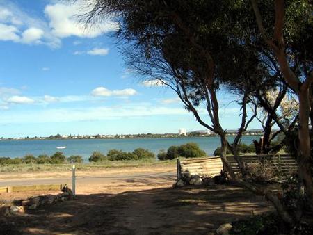 Harbour View Caravan Park - Accommodation QLD 5
