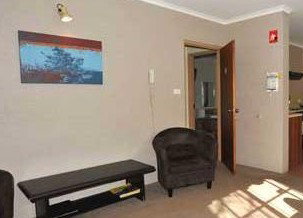 Alanvale Apartments & Motor Inn - Accommodation QLD 0