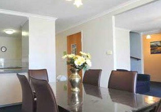 Alanvale Apartments & Motor Inn - Accommodation QLD 1