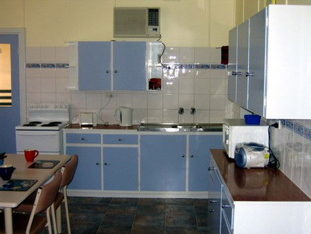 Tumby Bayside Holiday Units - Accommodation QLD 0