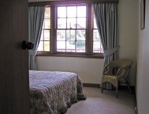 Avon Court Apartments - Accommodation QLD 1