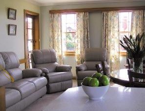 Avon Court Apartments - Accommodation QLD 5