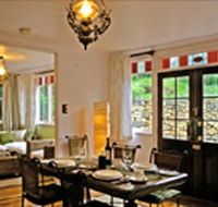 Gardenia House - Accommodation QLD