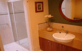 Walton House - Accommodation QLD