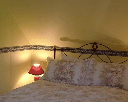 Hamilton Old School House Cottages - Accommodation QLD