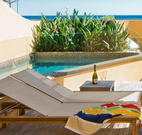 Beach Suites - Accommodation QLD