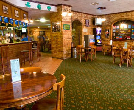 Albion Hotel - Accommodation QLD 4