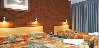 Best Western Lonsdale Motor Inn - Accommodation QLD 1