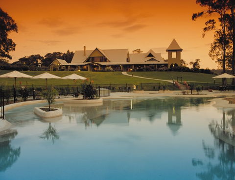 Raffertys Resort - Accommodation QLD 3