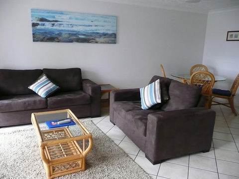 Pelican Cove - Accommodation QLD 1
